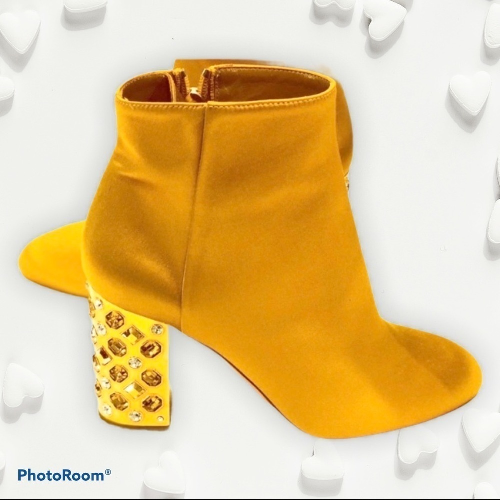 Aquazzura gold satin booties, size 36, new - Picture 1 of 7